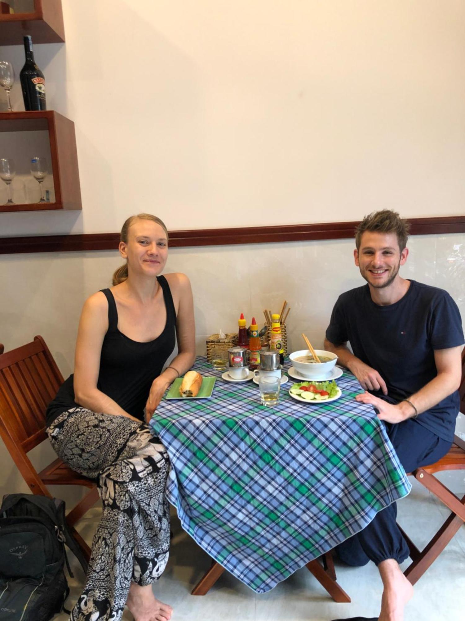 Bill Ben Homestay Хойан Экстерьер фото